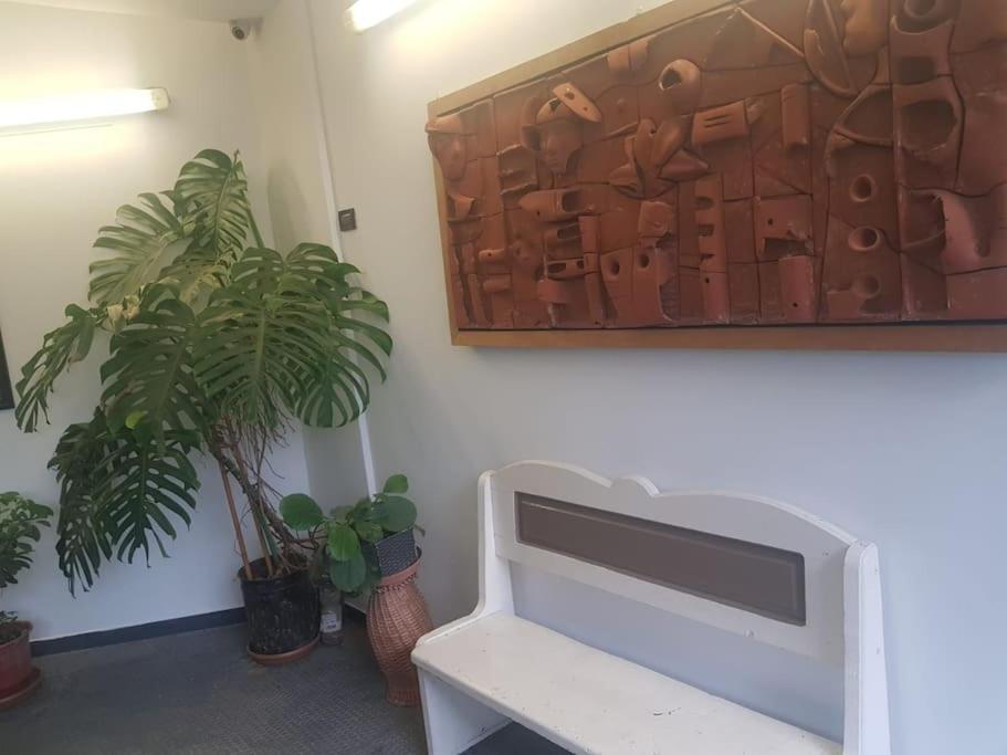 Pazari_Ri_Studio Lägenhet Tirana Exteriör bild