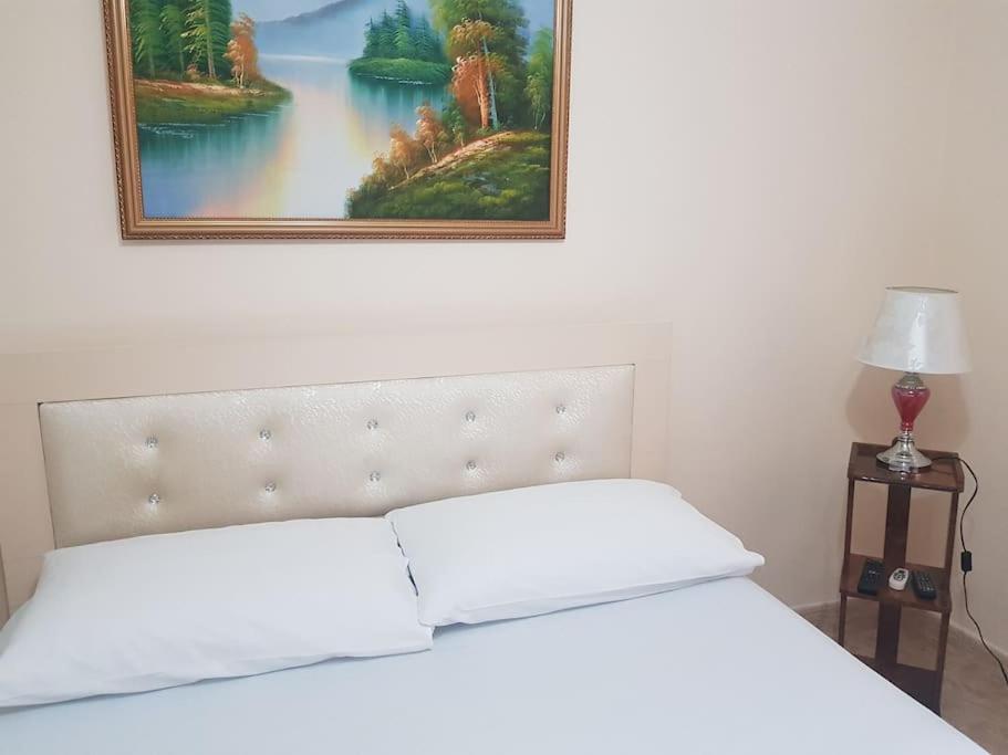 Pazari_Ri_Studio Lägenhet Tirana Exteriör bild